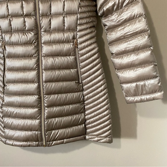 Calvin Klein Packable Down Coat - Medium - Picture 3 of 9
